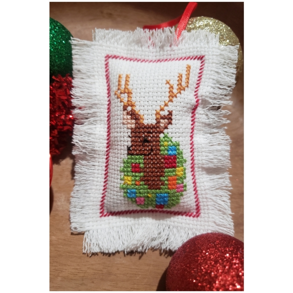 Reindeer & Wreath Christmas Tree Ornament